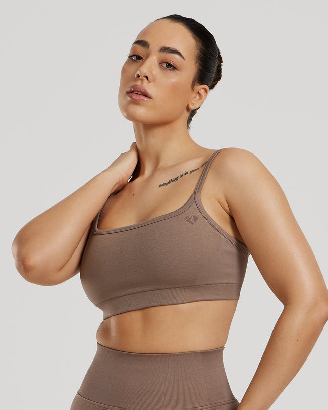 Motion Seamless Straight Neck Bra | Caribou
