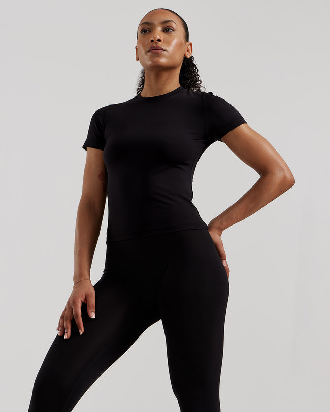 Essential Second Skin Short Sleeve Tee | Black