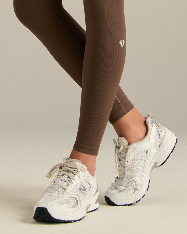 Emphasize Leggings | Milk Chocolate