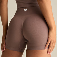 Define 2.0 Seamless Scrunch 4" Shorts | Mocha