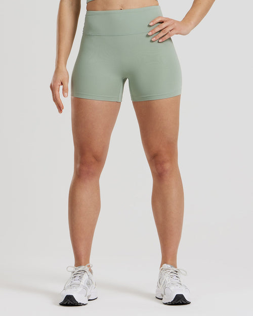Essential Shorts | Pistachio