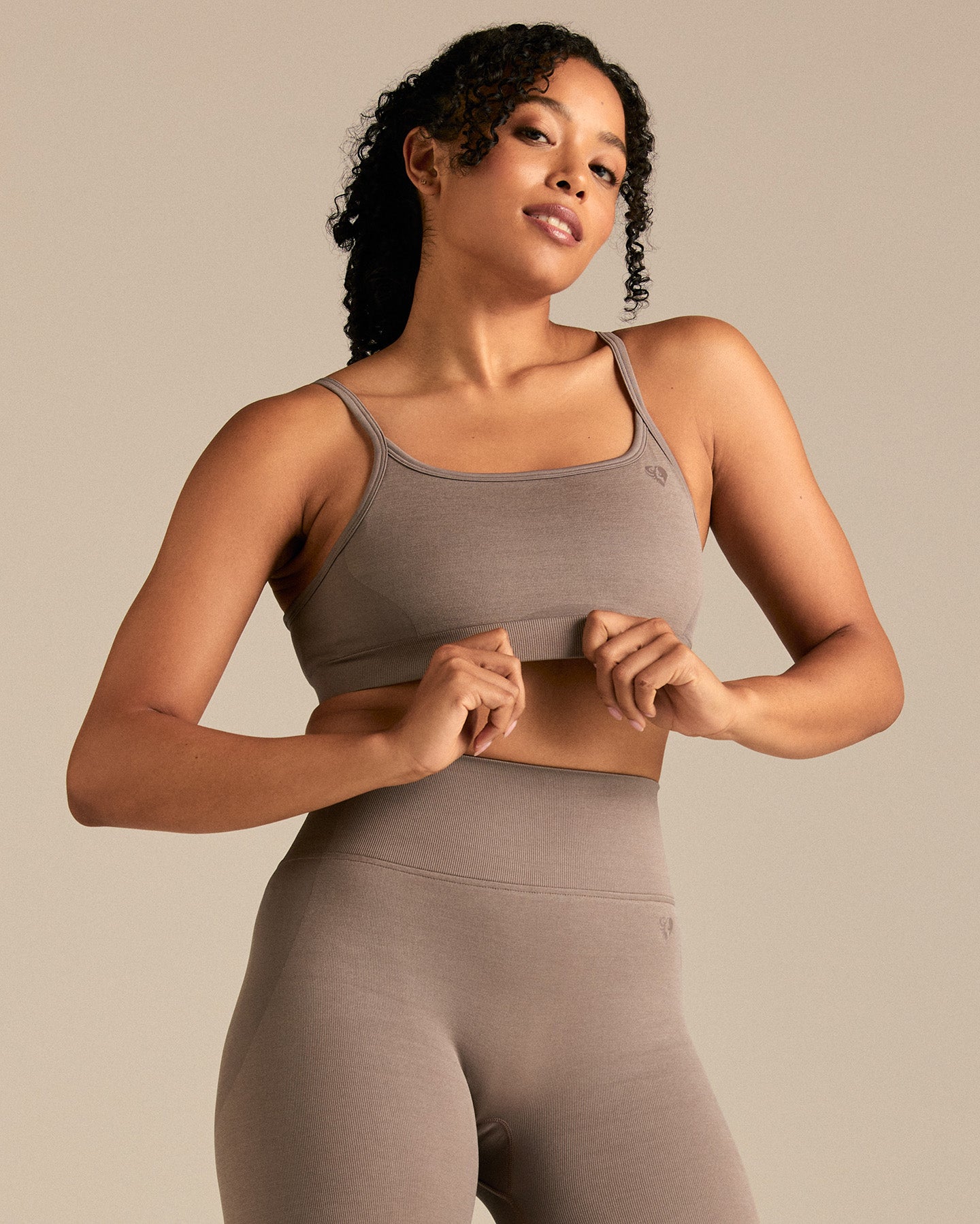 Motion Seamless Straight Neck Bra | Taupe Grey