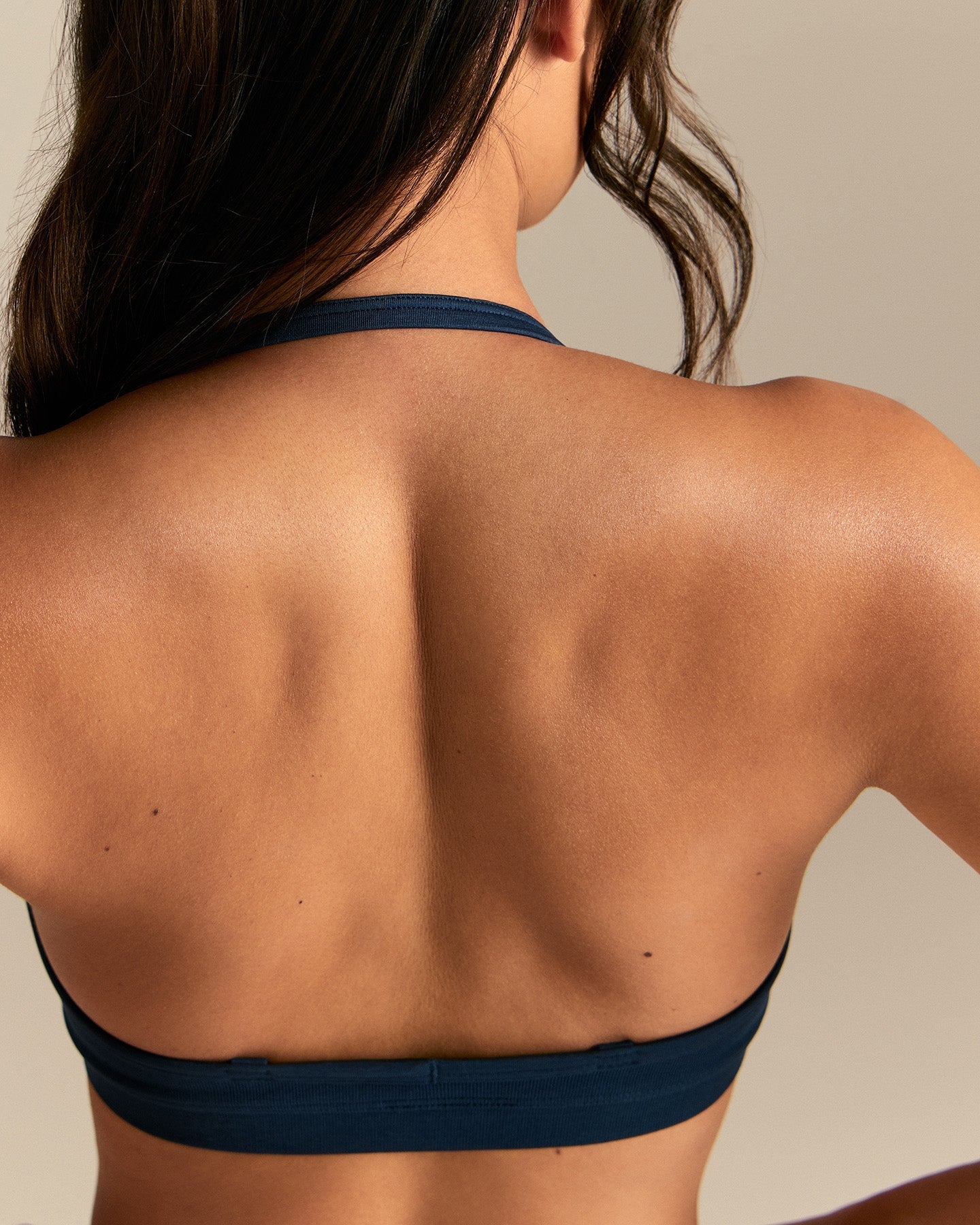 Define 2.0 Scrunch V-Neck Bra | True Navy