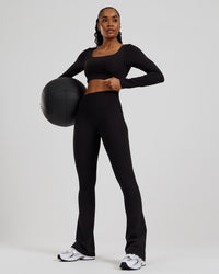 Essential Long Sleeve Built-In Bra Top | Black