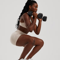 Define 2.0 Seamless Scrunch 4" Shorts | Stone