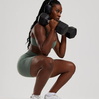 Define 2.0 Seamless Scrunch 6" Shorts | Sage