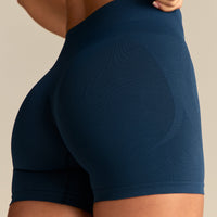Define 2.0 Seamless Scrunch 4" Shorts | True Navy