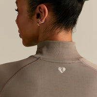 Lightweight Seamless 1/4 Zip Long Sleeve Top | Taupe Grey