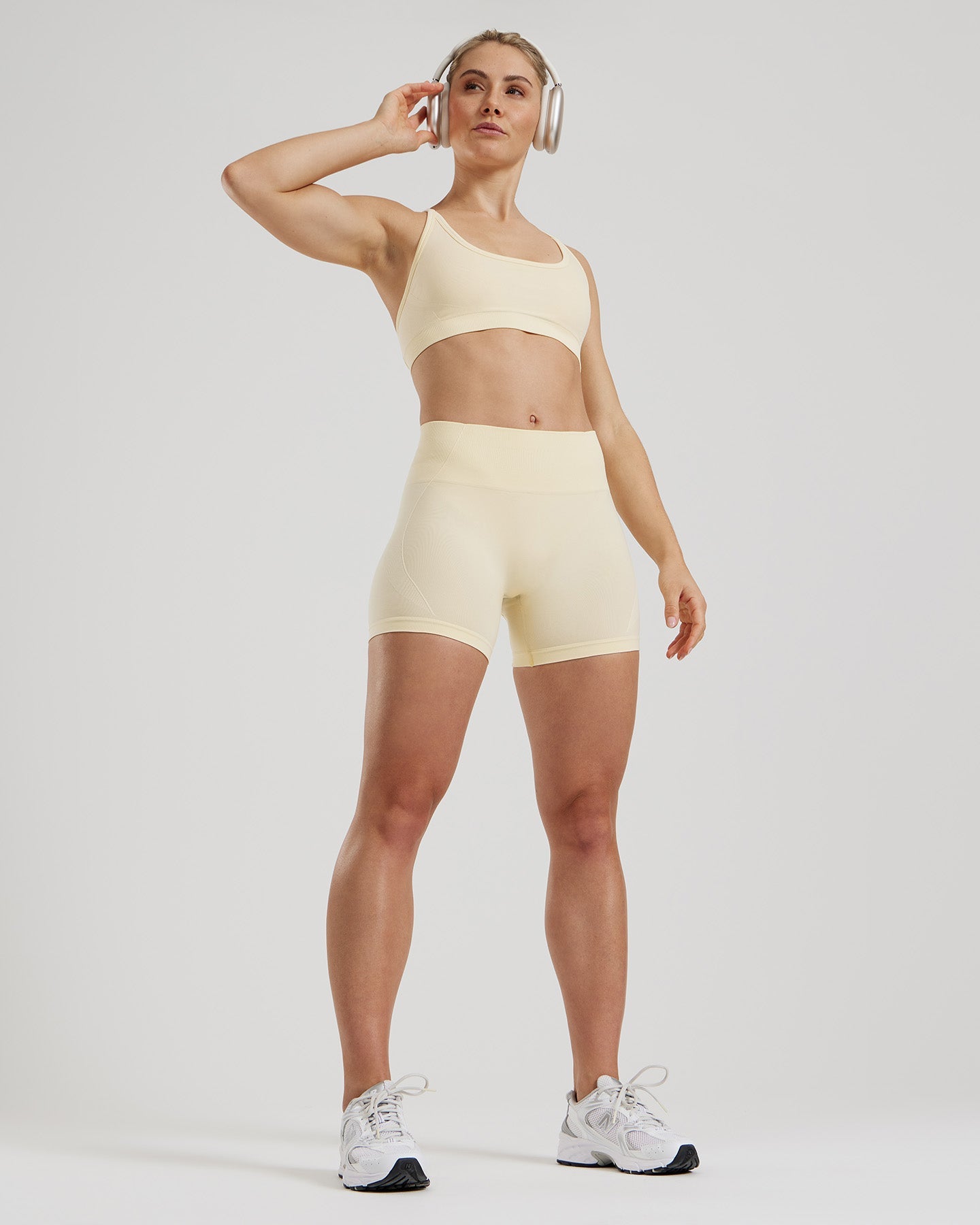 Define 2.0 Seamless Backless Bra | Vanilla