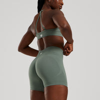 Define 2.0 Seamless Scrunch 4" Shorts | Sage