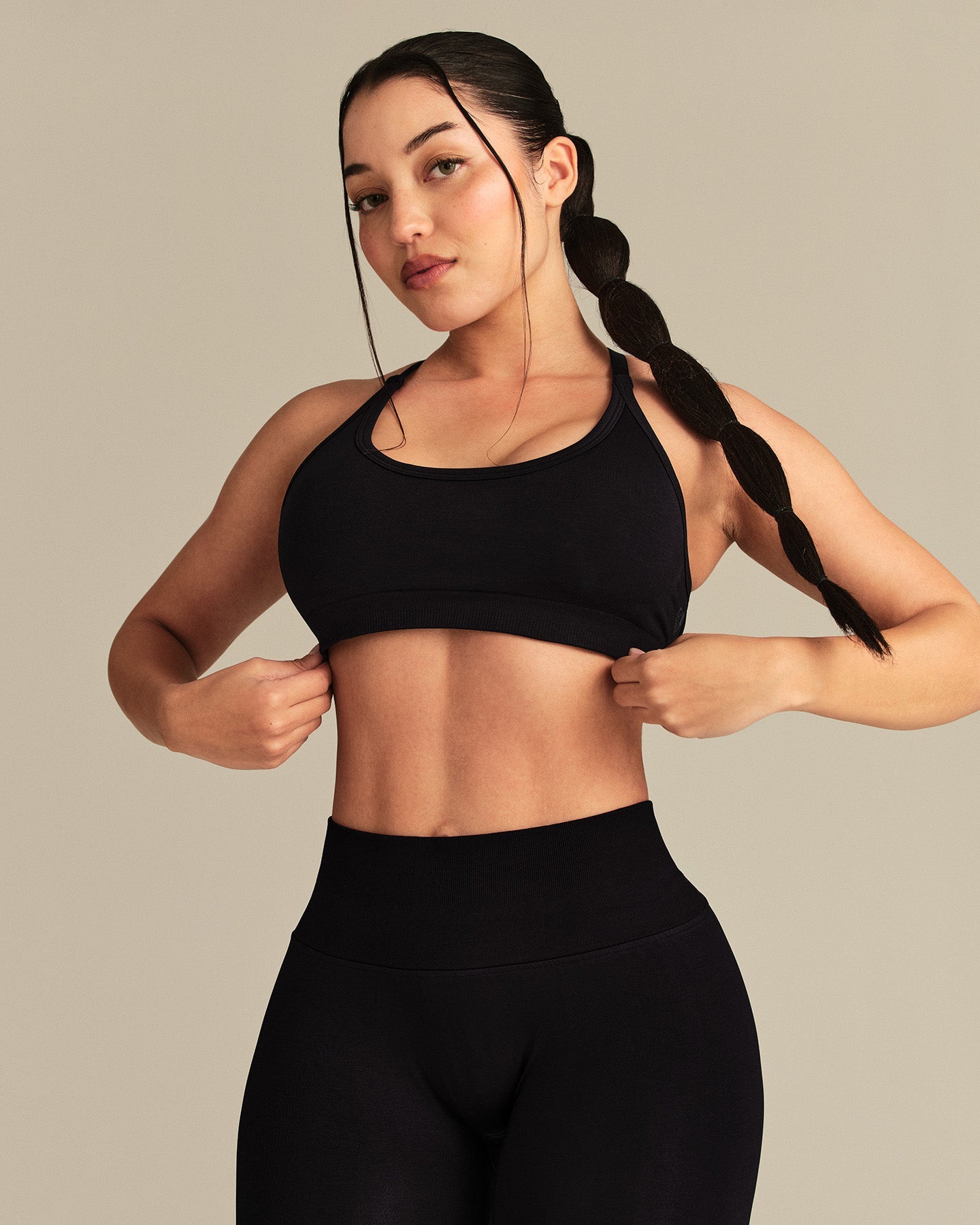 Define 2.0 Seamless Cross Back Bra | Black