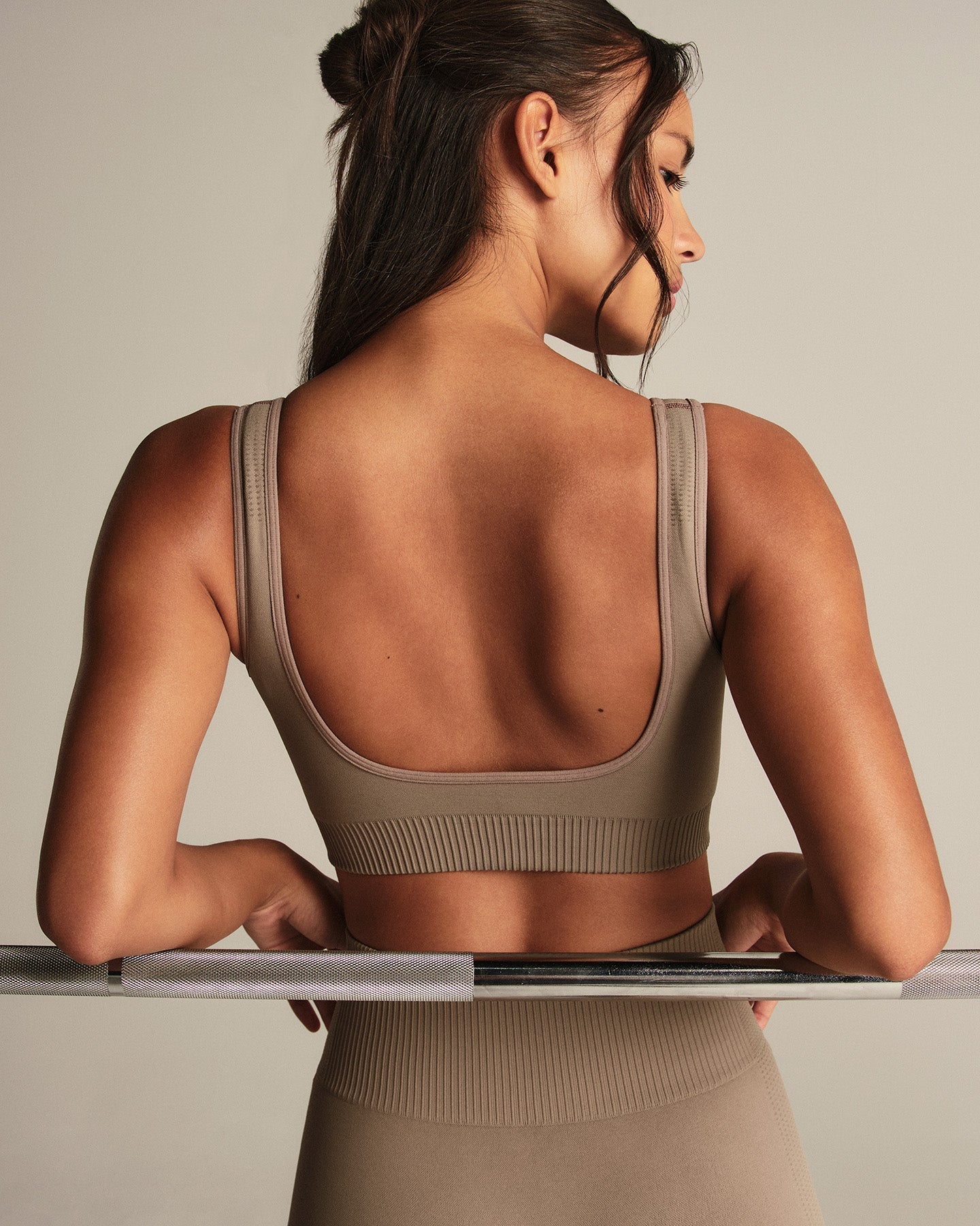 Power Seamless Open Back Mini Bra | Taupe Grey