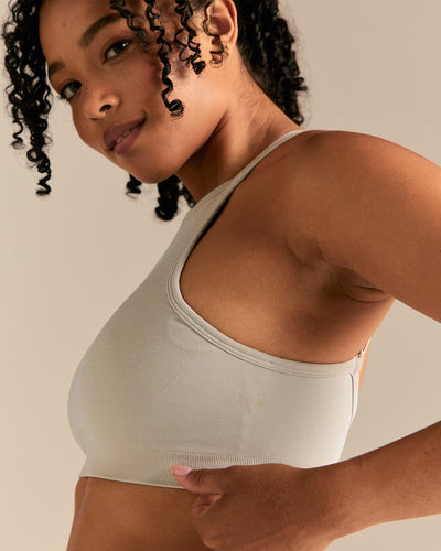 Motion Seamless Racer Front Bra | Stone