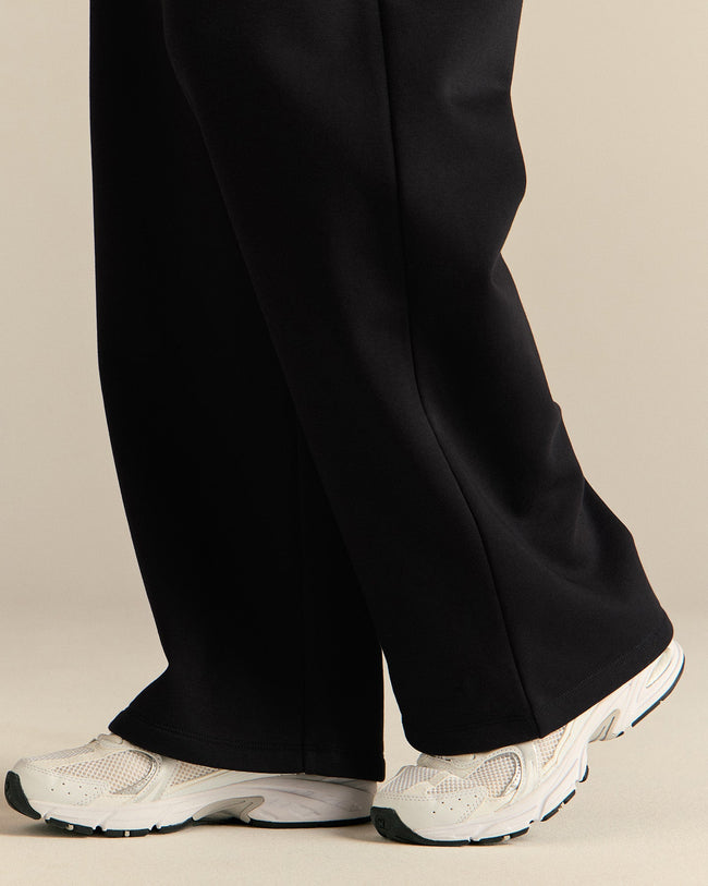 Comfort Cozy Straight Leg Joggers | Black