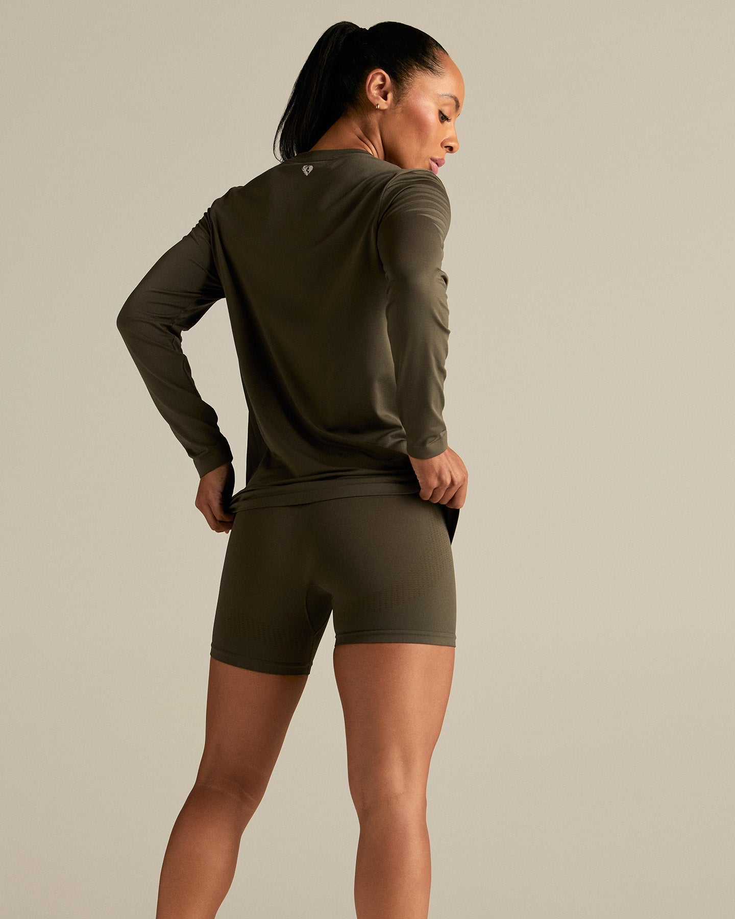 Lightweight Seamless Long Sleeve T-Shirt | Dark Olive