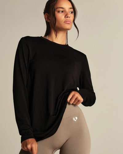 Lightweight Seamless Long Sleeve T-Shirt | Black