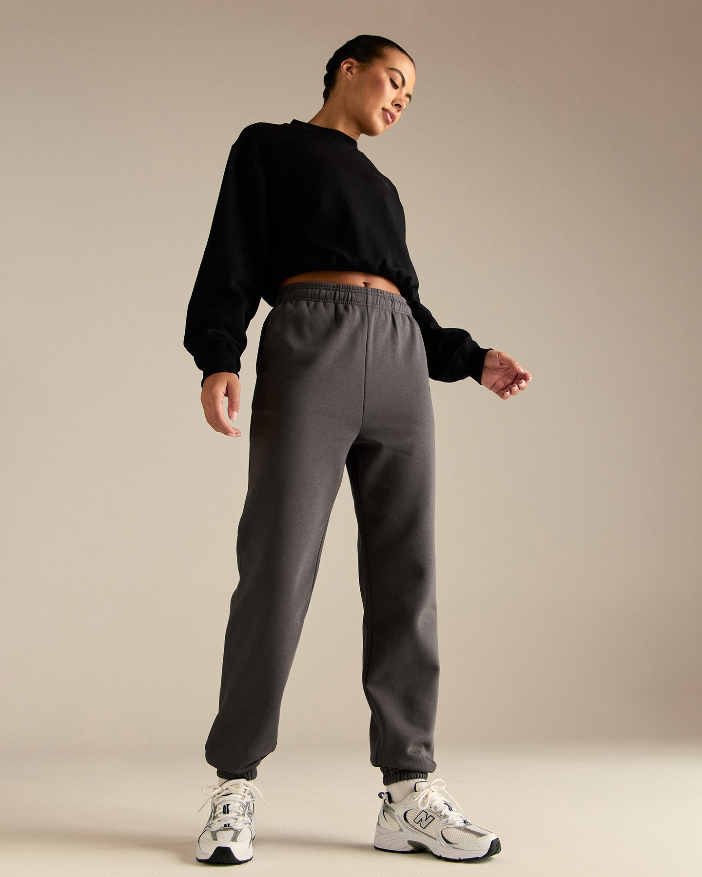 Comfort Outdoor Cropped Crew Neck | Black