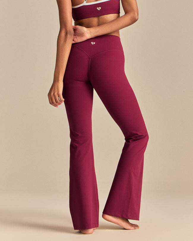 FormFlex High Waist Flared Pants | Deep Berry (4/6)