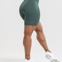 Hold Cycling Shorts | Jungle Green