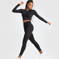 Essential Long Sleeve Crop Top | Black