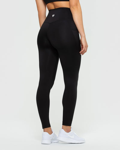 Essential Leggings with Pockets Black