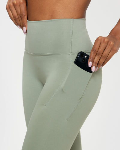 Essential Leggings with Pockets Olive