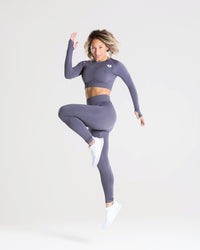 Power Seamless Long Sleeve Crop Top | Charcoal