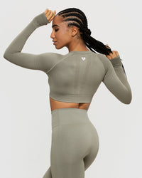 Power Seamless Long Sleeve Crop Top | Dark Taupe