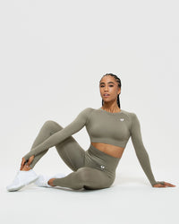 Power Seamless Long Sleeve Crop Top | Dark Taupe